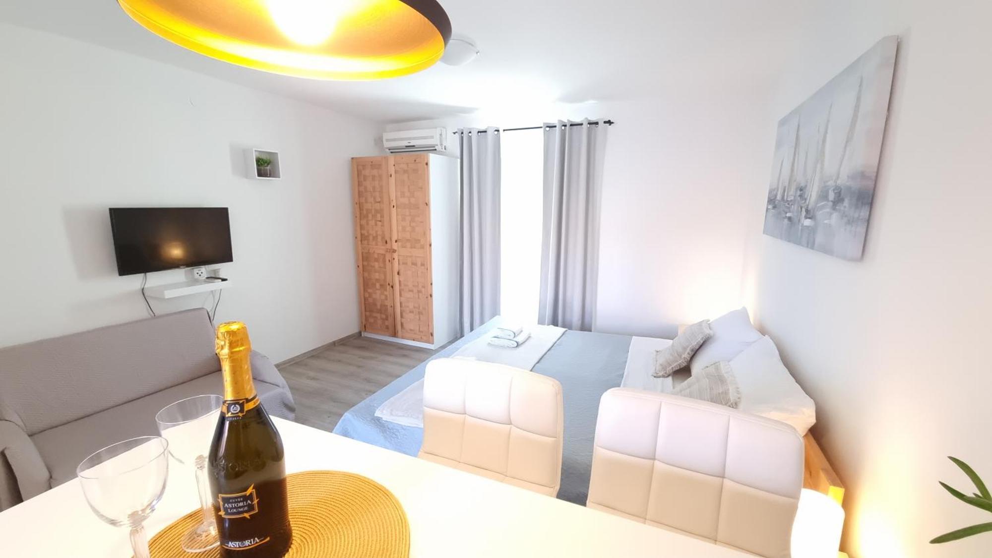 Apartments Skoljka Jezera Extérieur photo